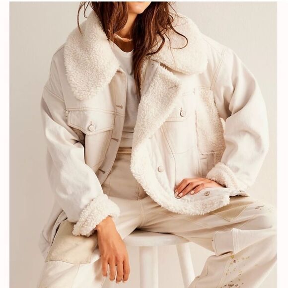 FREE PEOPLE We The Free Holly Cozy Denim Jacket
NEW Ecru Size Large - Picture 1 of 7